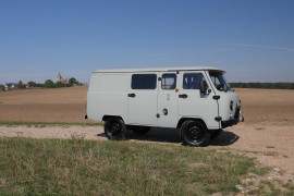 UAZ 3909