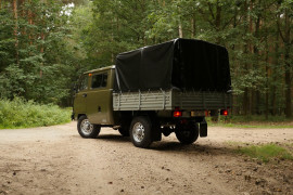 UAZ 390945