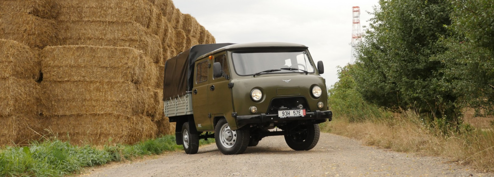 UAZ 390945