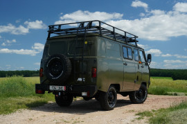 UAZ 3909