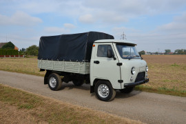 UAZ 3303