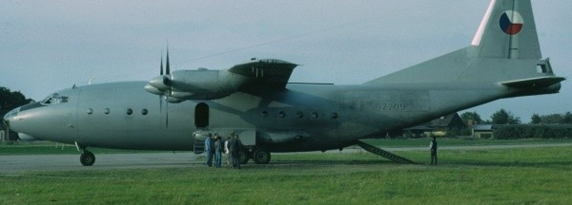 An-12