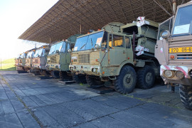 Tatra 813