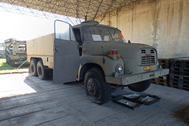Tatra 148