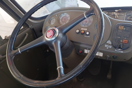 Tatra 148