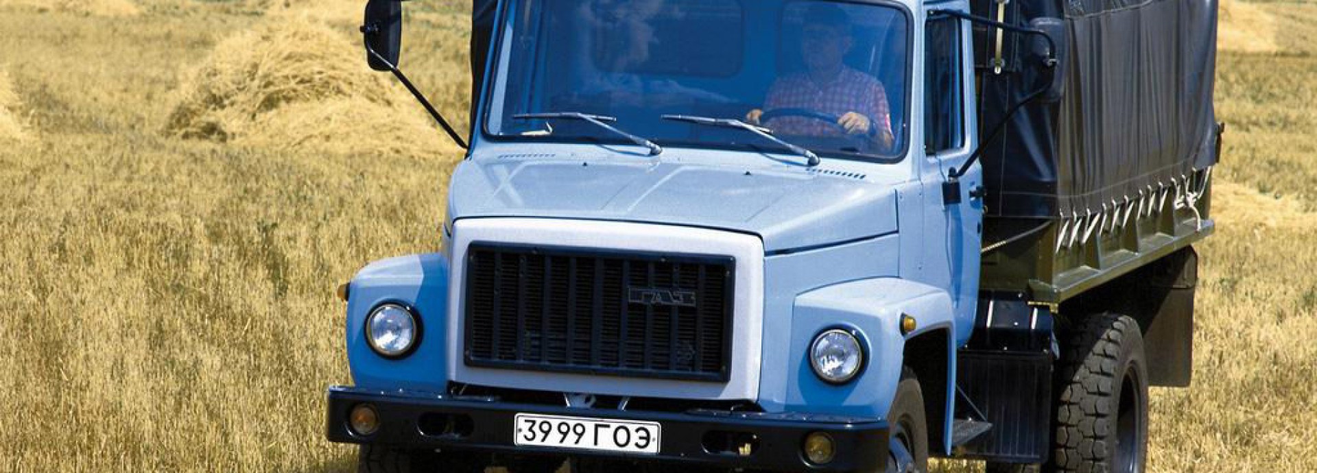 GAZ 3307