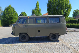 UAZ 452 Buchanka