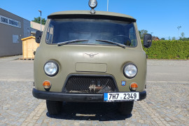 UAZ 452 Buchanka