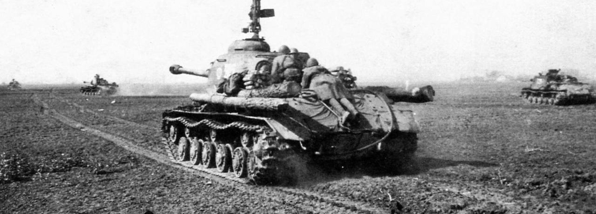 IS-2