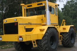 K-700 Kirovec