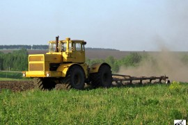 K-700 Kirovec