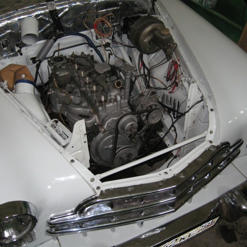 GAZ-12