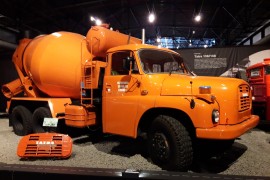 Tatra 148