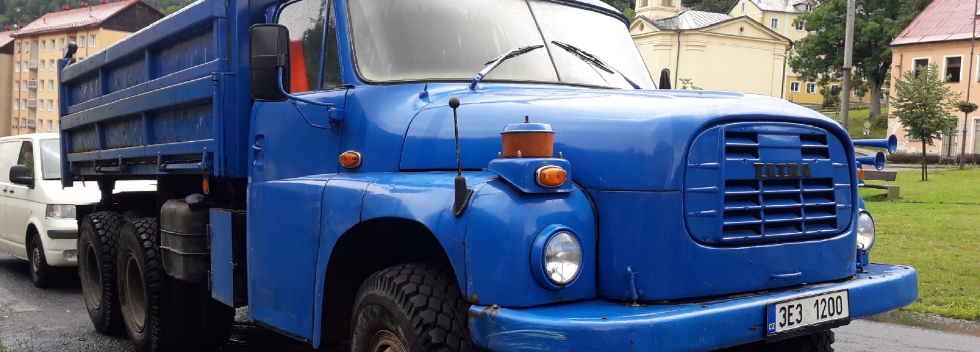 Tatra 148