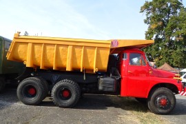 Tatra 148