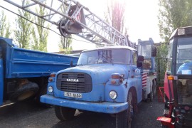 Tatra 148
